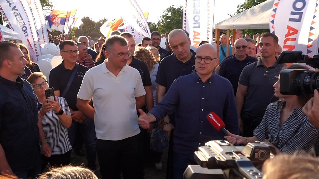 Vučević u Novom Žedniku: Nisu uspeli da bace Srbiju u blato