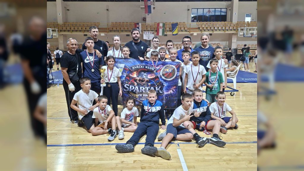 Spartak drugi na turniru u Senti