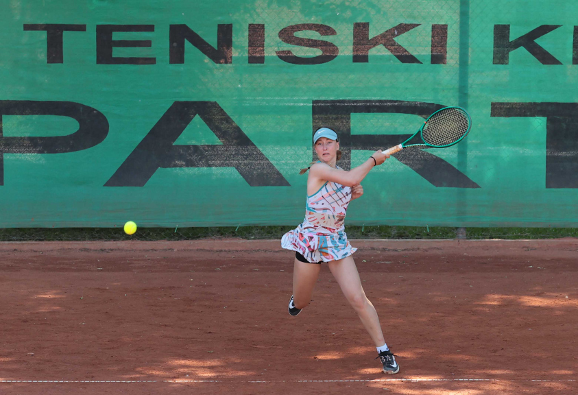 1778483979237_k9hxjktr8_dani tenis04.JPG