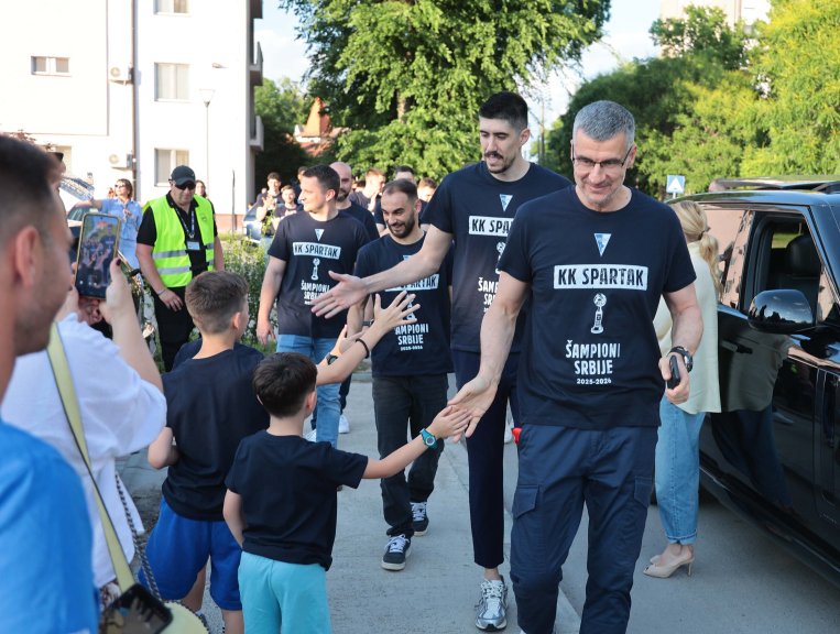 1780473428379_h3pecip0f_proslava01.jpg