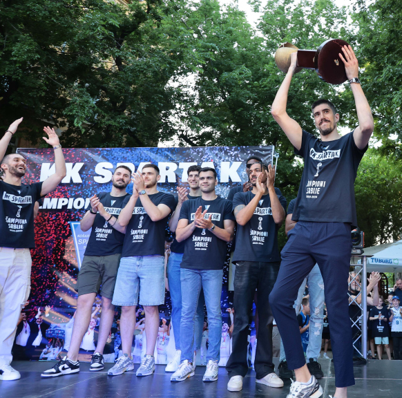 1780473450727_eli5o7khx_proslava05.jpg